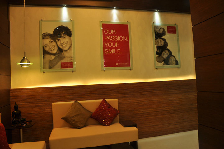 Dental lounge